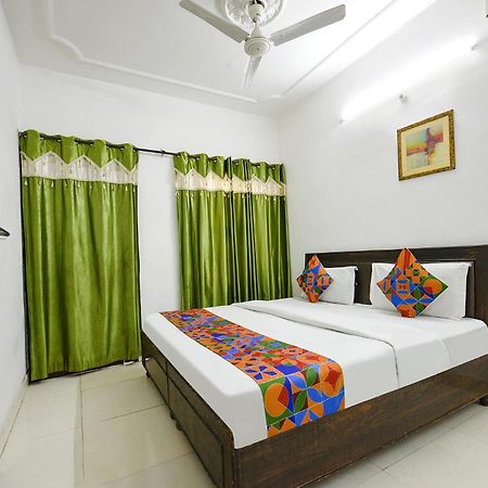 Hotel Fabexpress Diamond Sec 45 Chandīgarh Exterior foto