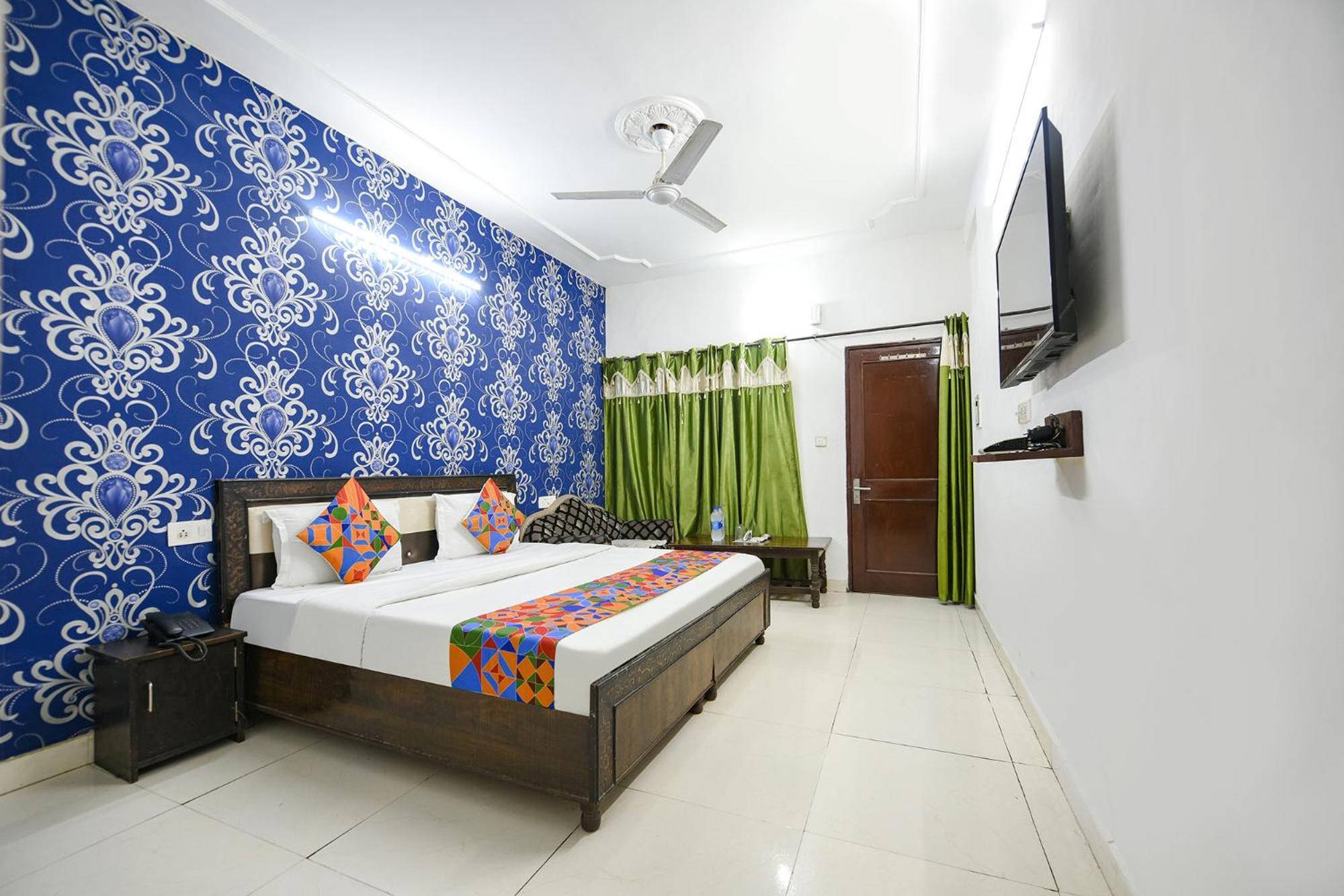 Hotel Fabexpress Diamond Sec 45 Chandīgarh Exterior foto