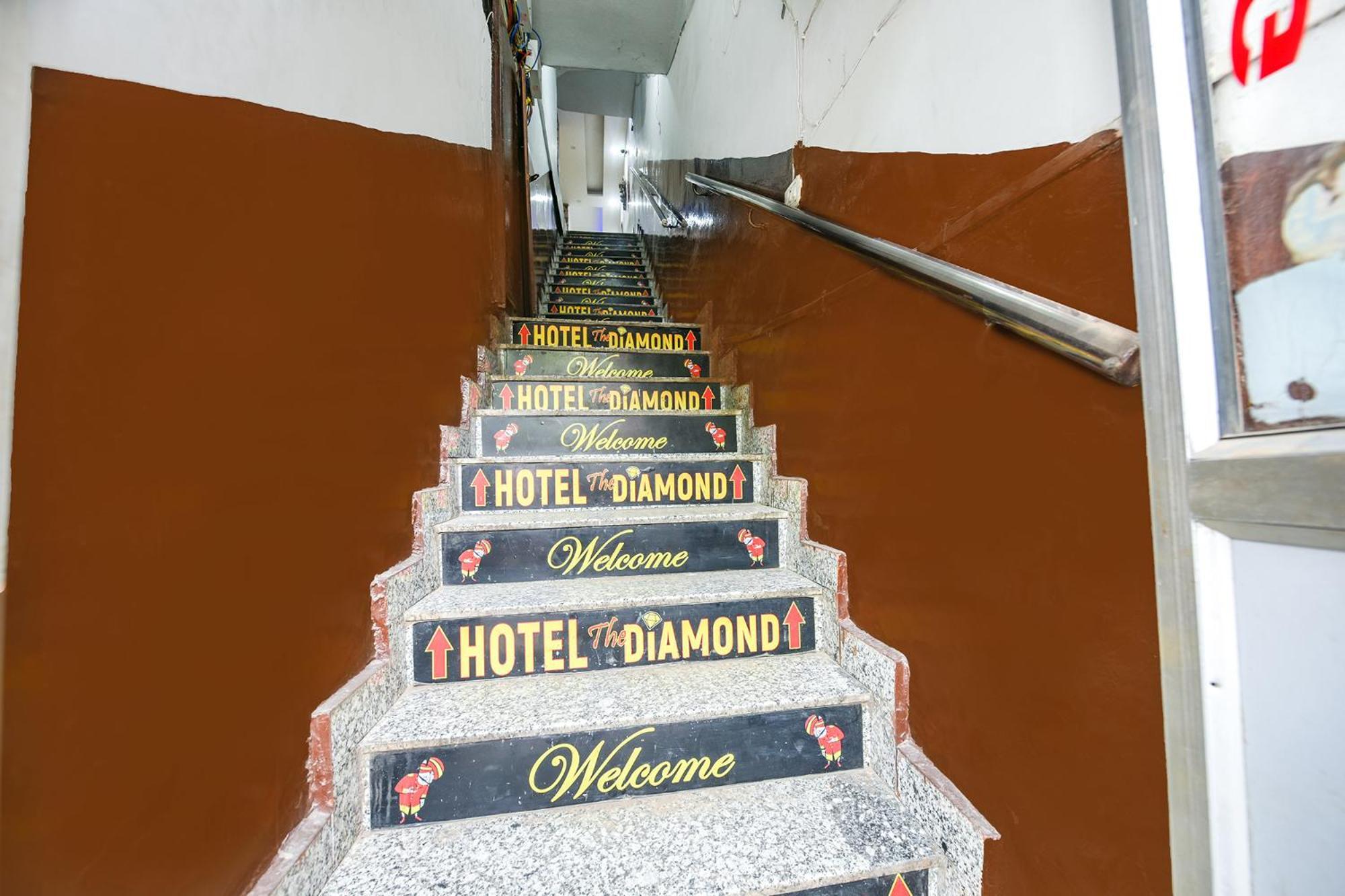 Hotel Fabexpress Diamond Sec 45 Chandīgarh Exterior foto