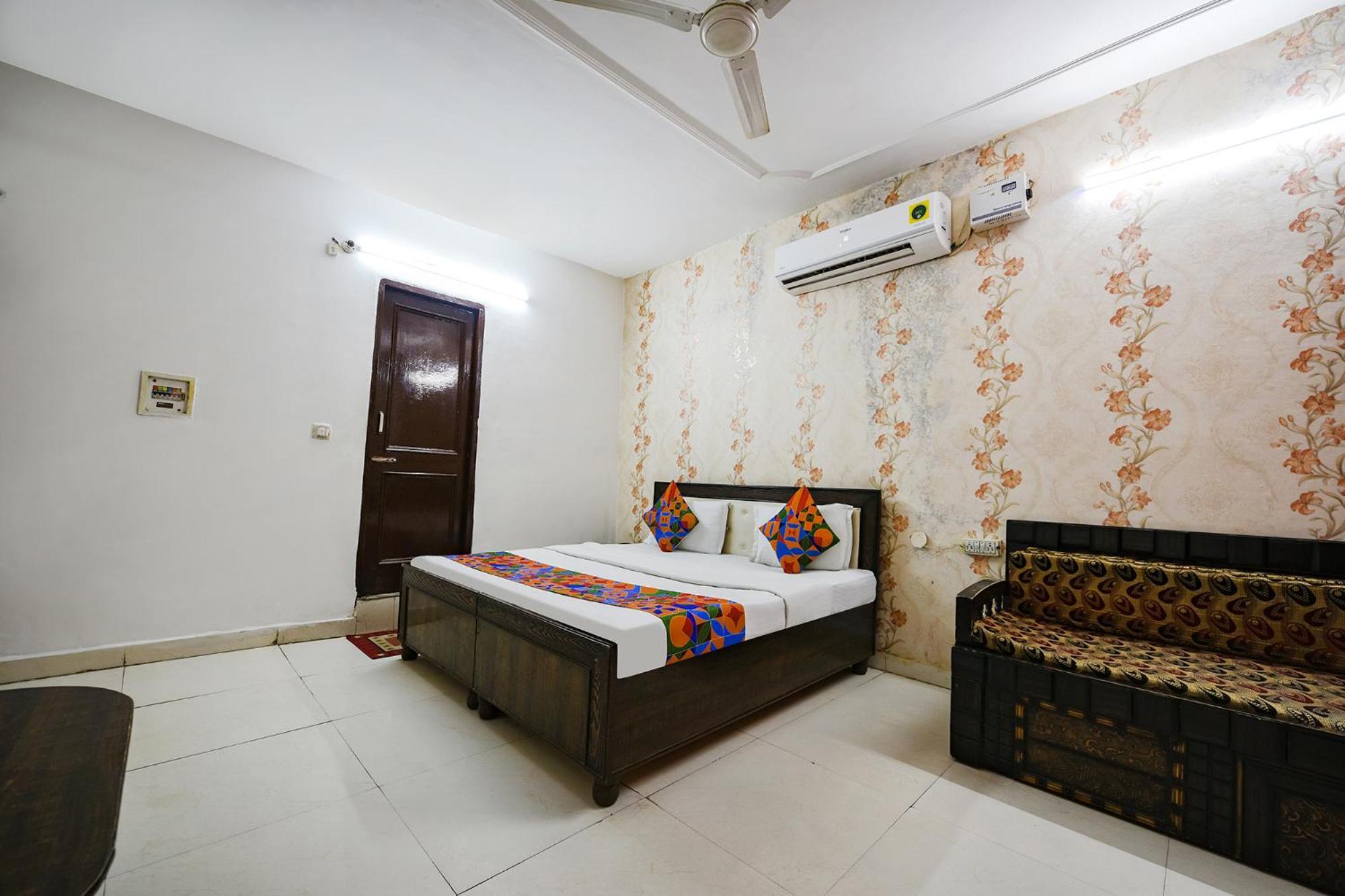Hotel Fabexpress Diamond Sec 45 Chandīgarh Exterior foto